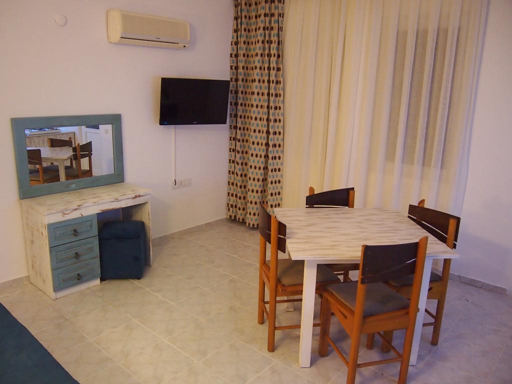 Ozcem Apart Lejlighedshotel Fethiye Værelse billede